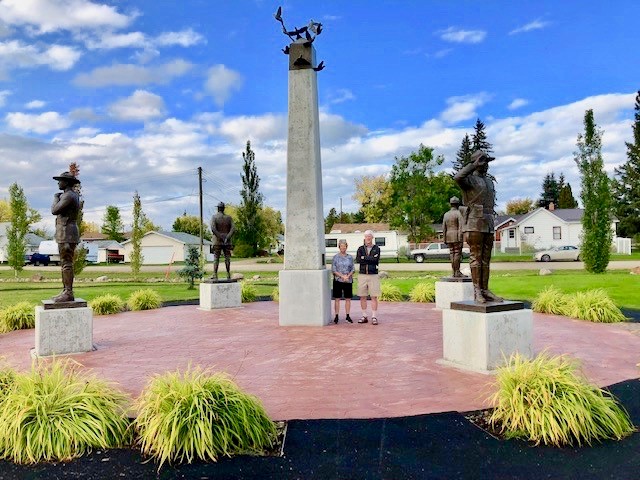 Enroute to Grande Prairie, Dave and Brian stopped briefy on Mayerthorpe to see the Monument honouring the memory of the “Fallen Four ”  - the four RCMP officers who died in the line of duty March 3, 2005.  Edmonton Branch is pleased to have contributed financially to the construction of this memorial.