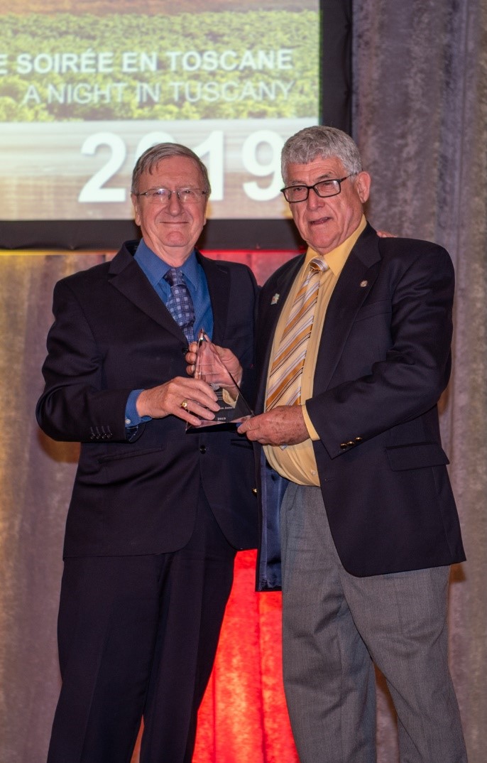 Association president Jean-Guy Soulière, left, and Clifford Poirier.